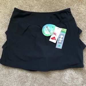 NWT Mono B Ruffle Black Skort for Yoga, Golf or Tennis